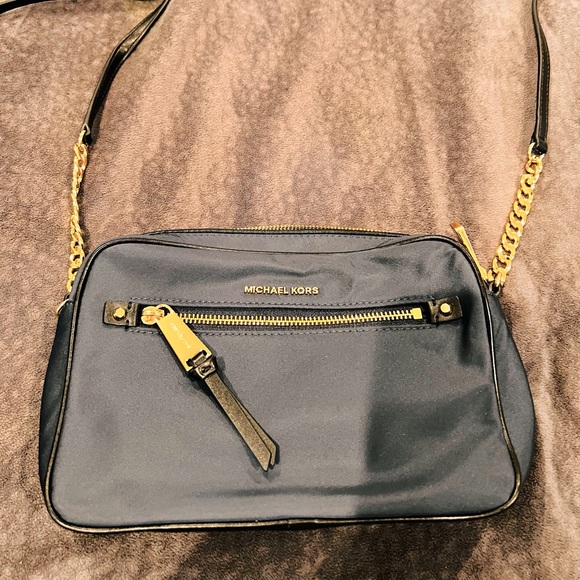 Michael Kors Handbag - Picture 1 of 4